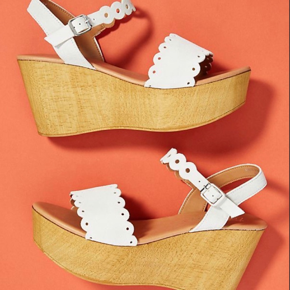 Matisse Chrysler platform wedge sandal